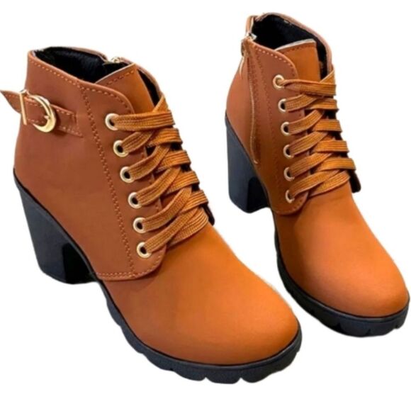 Lace-up Platform boots sz 8.5 - Picture 1 of 4